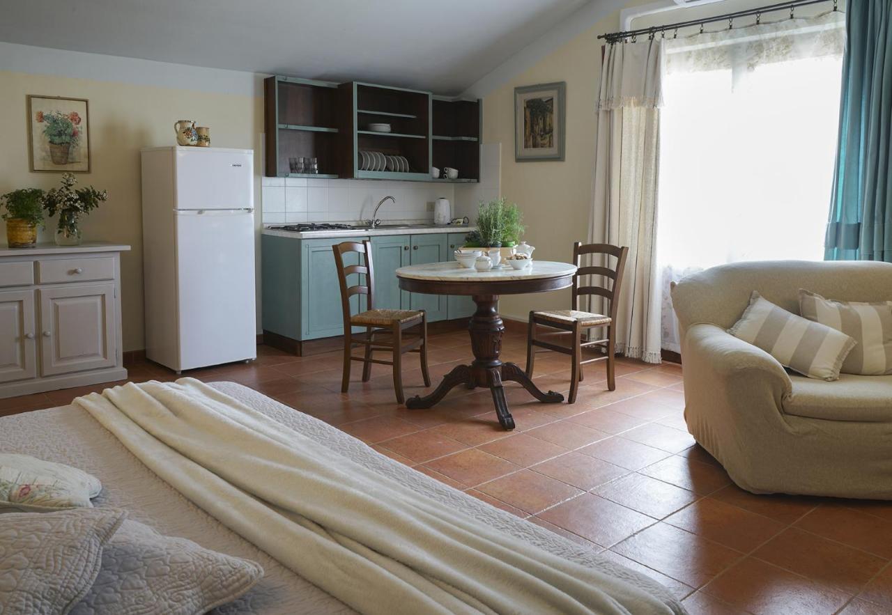 Locanda Degli Alberi 사세타 외부 사진