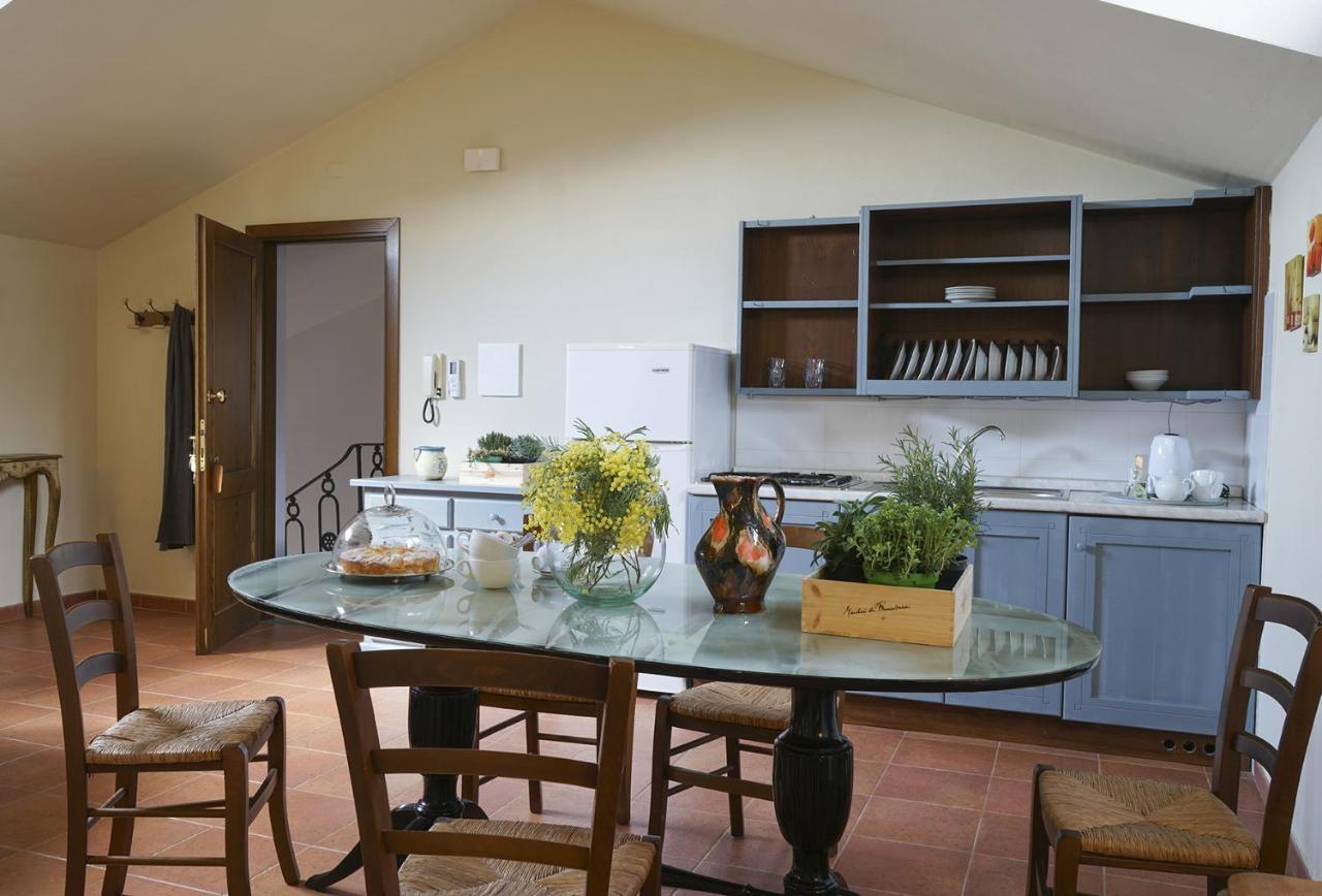Locanda Degli Alberi 사세타 외부 사진
