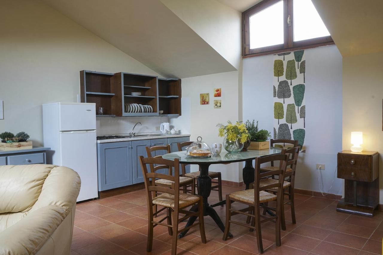 Locanda Degli Alberi 사세타 외부 사진