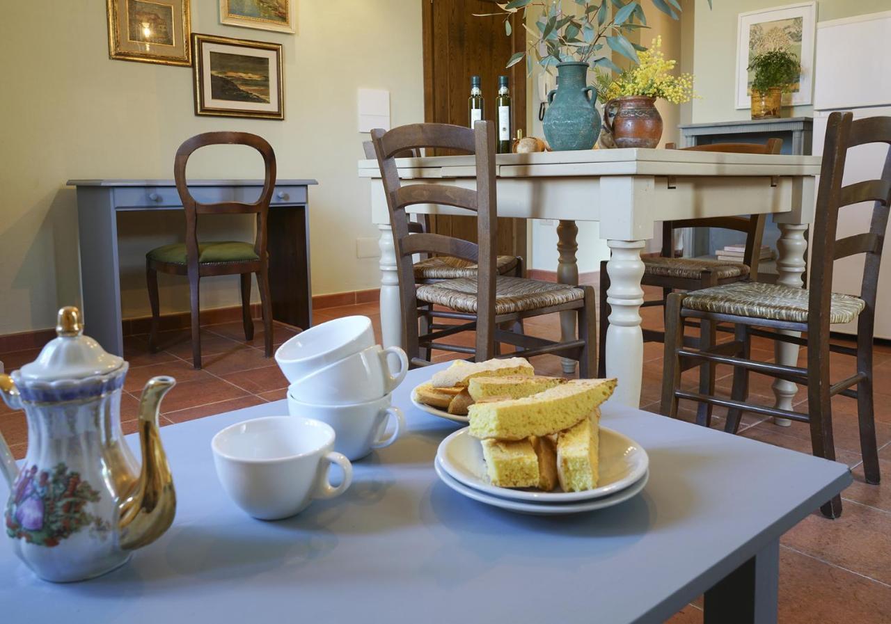 Locanda Degli Alberi 사세타 외부 사진